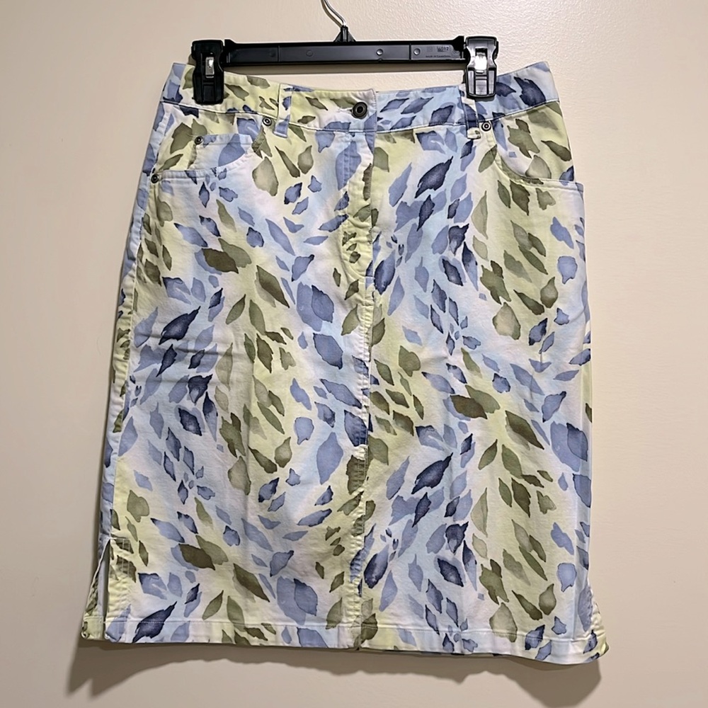 Talbots pre-owned, good condition Size 10 skirt